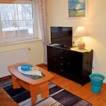 Отель Mit Fruehstueck Im Ostseebad Бабе