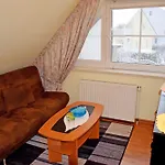 Mit Fruehstueck Im Ostseebad Бабе