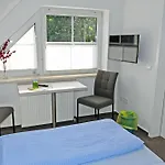 Отель Mit Fruehstueck Im Ostseebad Бабе