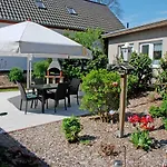 Mit Fruehstueck Im Ostseebad Отель Бабе