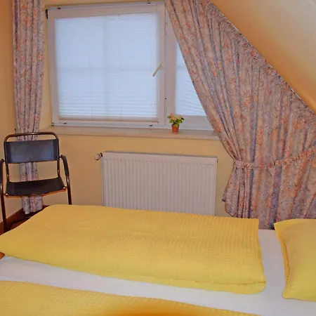 Hotel Mit Fruehstueck Im Ostseebad Baabe