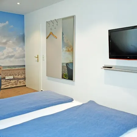 Mit Fruehstueck Im Ostseebad *